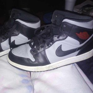 Air Jordan retro 1 Mid